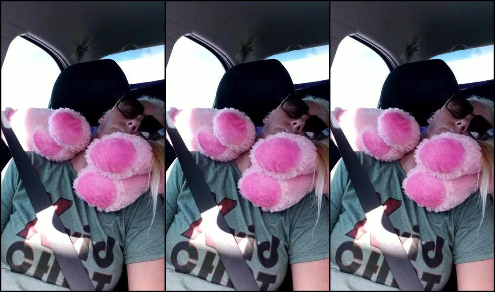 Cynthiatazer For Those Of You Who Keep Wanting To Watch Me Sleep Snuggled With My Piggy In The Car On