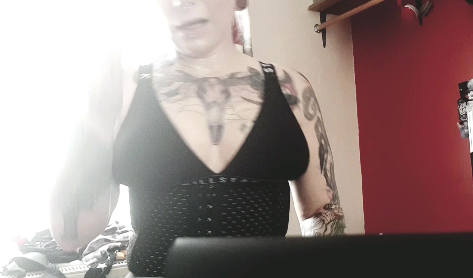 Tattooedmilfymama Progressive Workingout Sweat