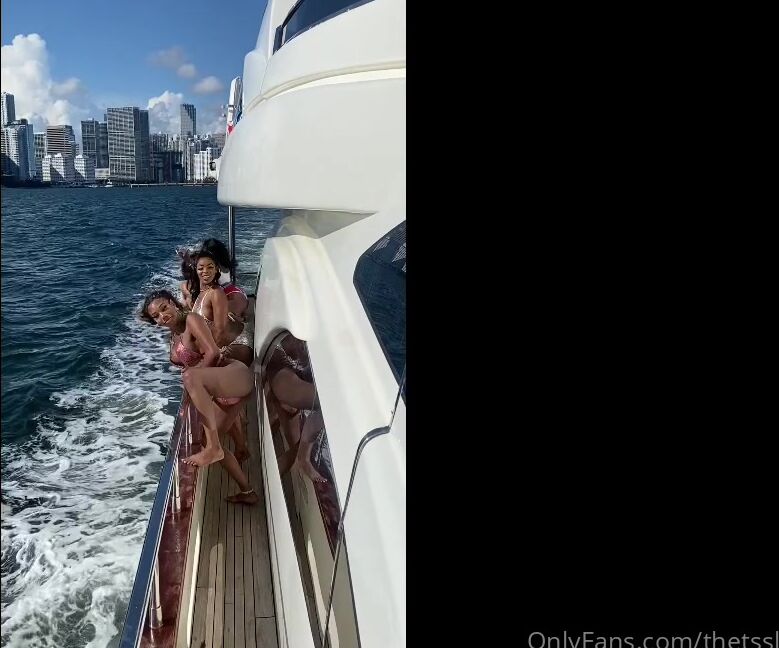 Thetsslayer New Years Eve Yacht Party Celebrating With Tsparrisxxx And Her Friends Some Behind The S