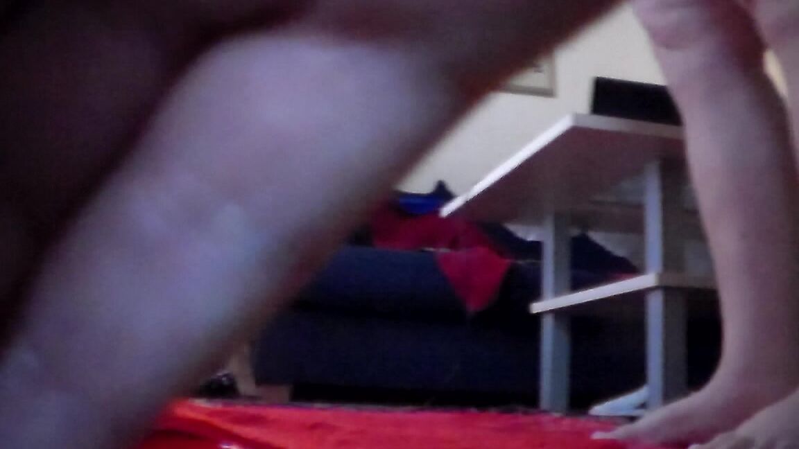 Sexazul Peeing On The Bathroom Rug