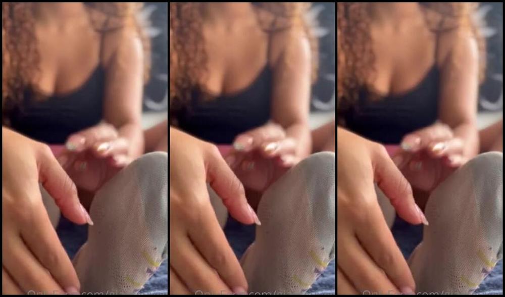 Gia Sauvage Nicknamed Gia Sauvage Onlyfans Socks Lovers