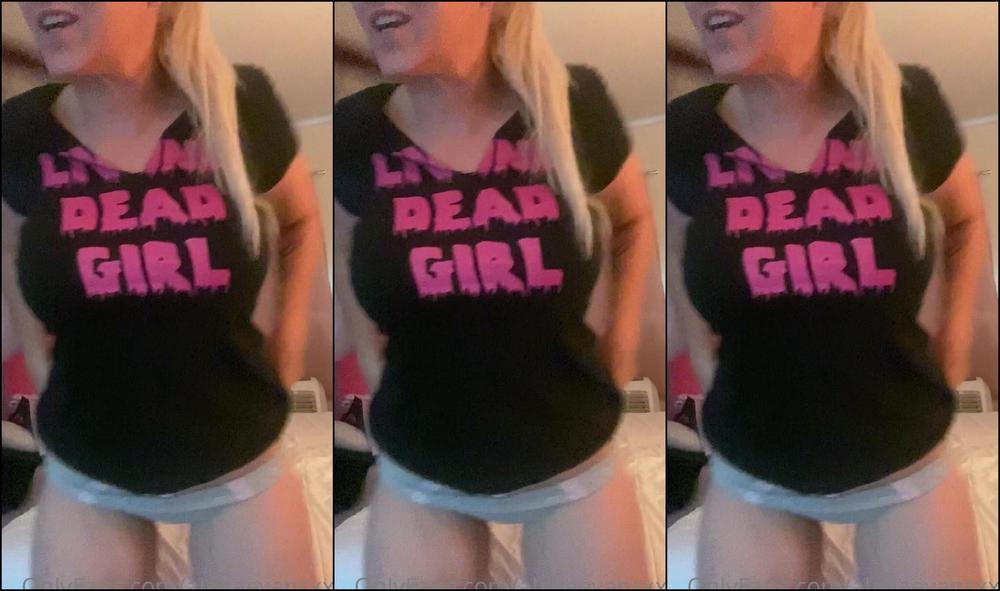 Alanaevansxxx 2505050645 06 29 2022 My First Day Of Class Complete I Had Too Much Chocolate Haha