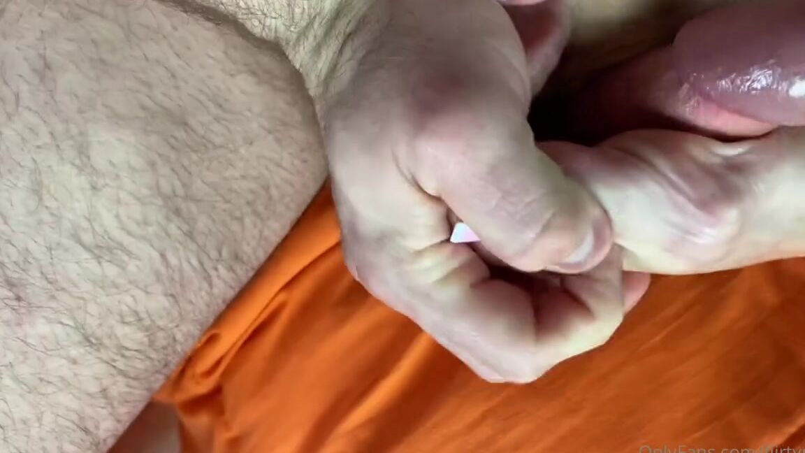 Flirty Paws Nicknamed Flirtypaws Onlyfans Close Up Feet Fucking Cum This Pink French Pedi Is Really Getting The Job Done Ft Luckycameraguy