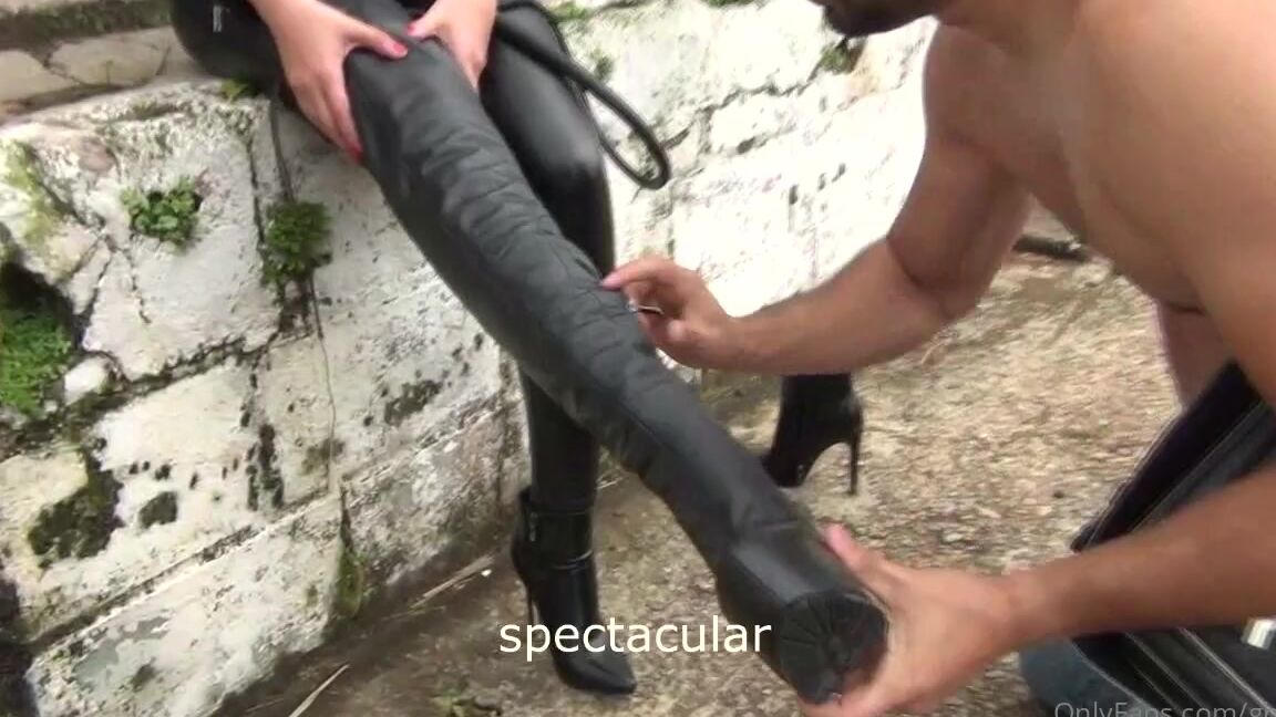 Ghrfan Onlyfans Do You Like To See Those Unboxing Clips From Shoes And Boots That Allow Us