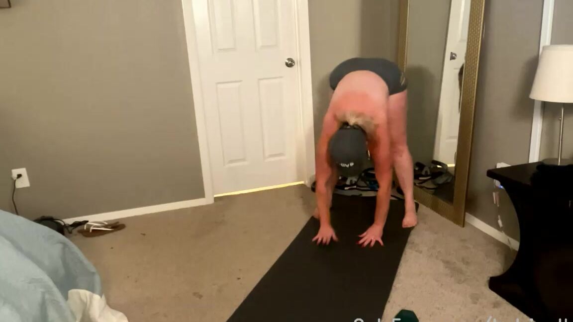 katrinathicc-02-08-2021-2181291618-stream-started-at-08-02-2021-06-59-pm-topless-workout