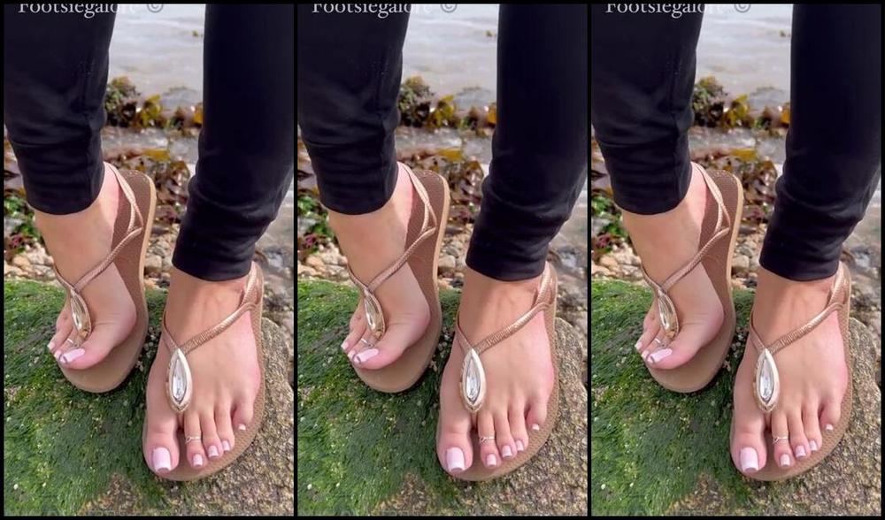 Footsiegalore Onlyfans Catch A Flight Friday Footsie On A Tiny Plane I Had A Beautiful Trip To A Little Island Practi