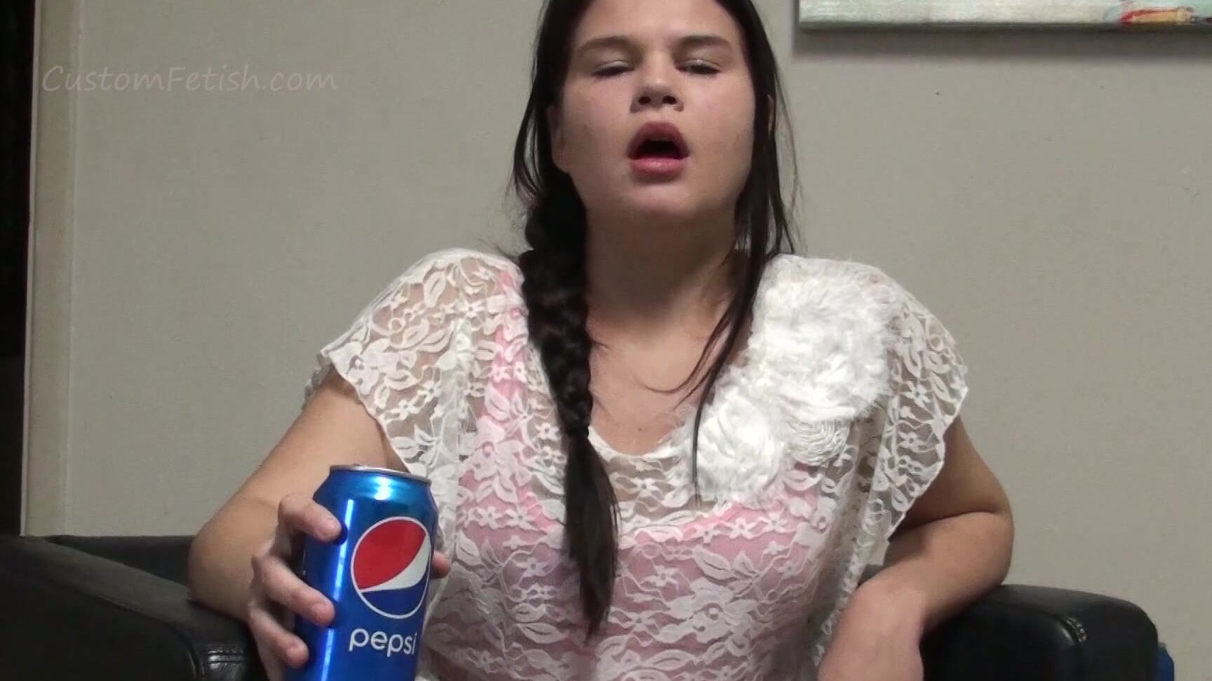 Custom Fetish Samanthas Belching Debut