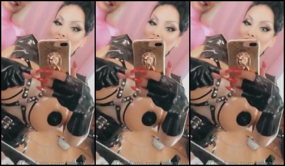 Calea Toxic Nicknamed Caleatoxic Onlyfans More Backstage Clips And Pictures With Fetish Medusa And Me Totally Wrapped In Latex 1