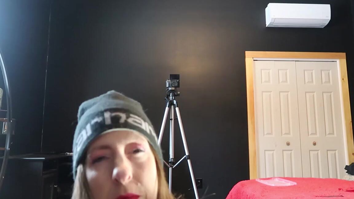 Longtoesally Nicknamed Longtoesally Stormy 01 09 2025 Onlyfans Video Jiggle That Booty Polka Dot Dress P1