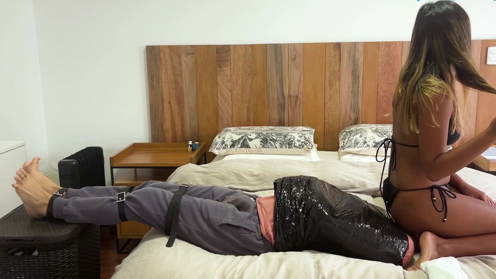 Princess Enola Cruelest Face Sitting To My Slave