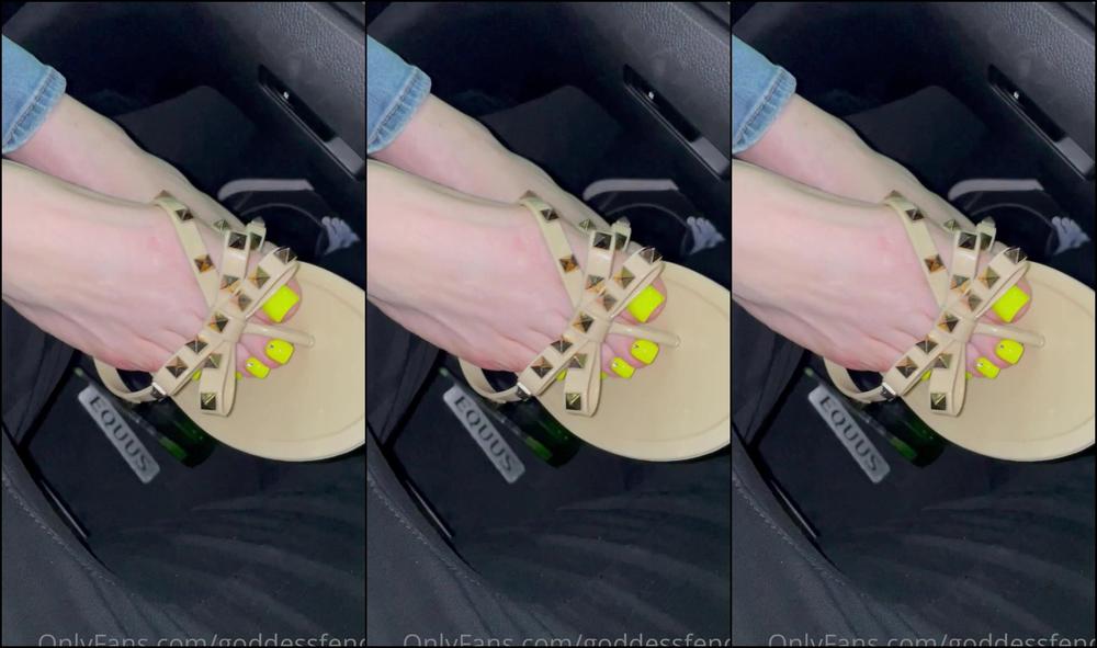 Goddessfendi 2761814453 02 02 2023 I Love Teasing Him In The Car