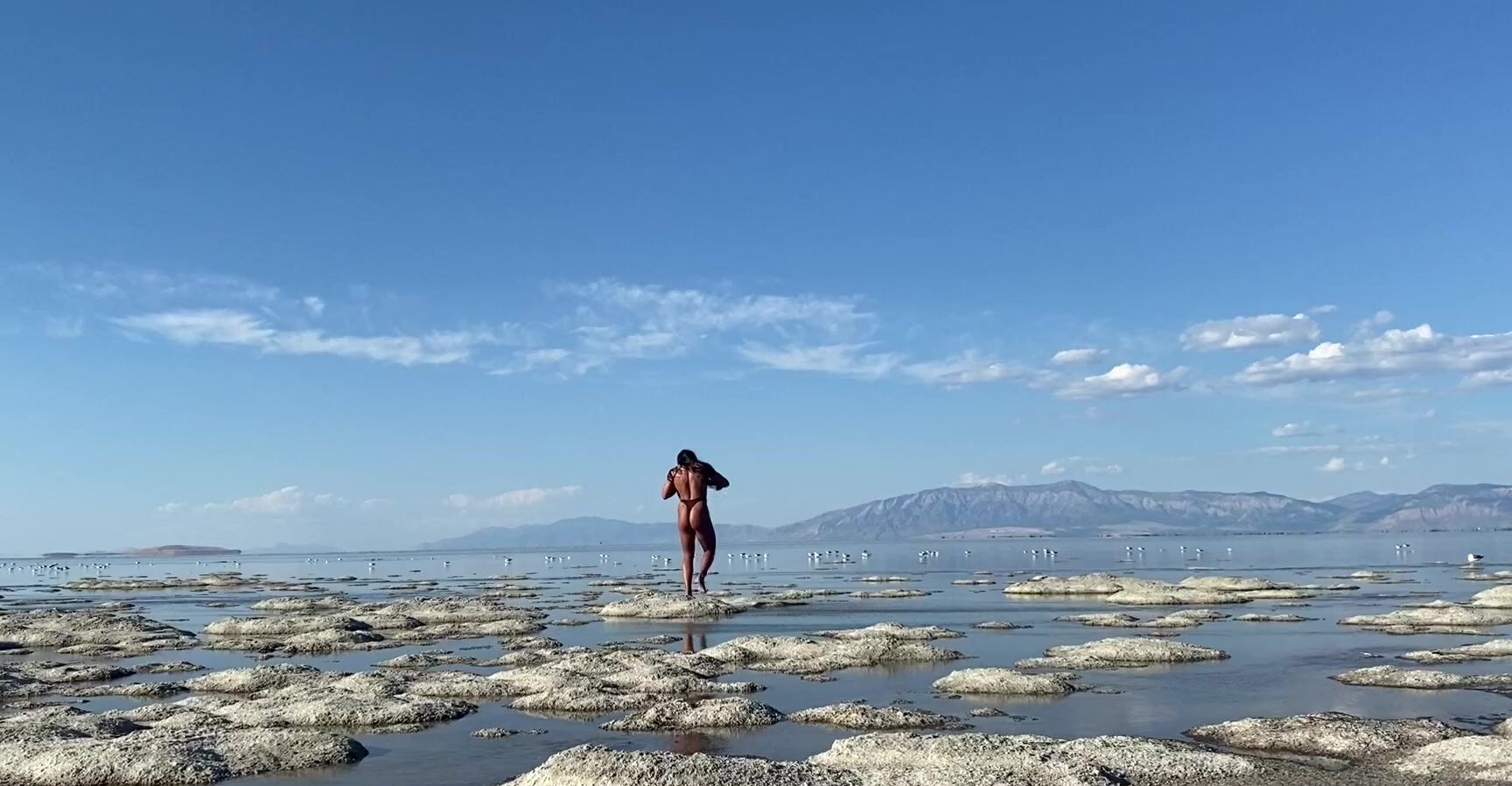 Lexa Stahl 2565728937 08 18 2022 Bts From My Most Recent Shoot Same Video One Is Zoomed And One Is Not I