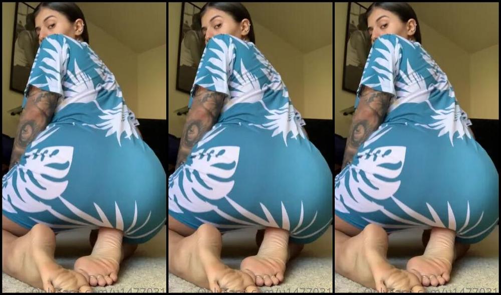 Solidgoddess Onlyfans Short Dress No Panties Perfection