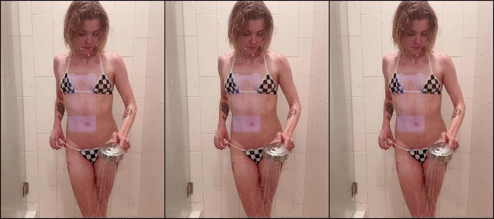 Envyanne Hello I M Nice And Squeaky