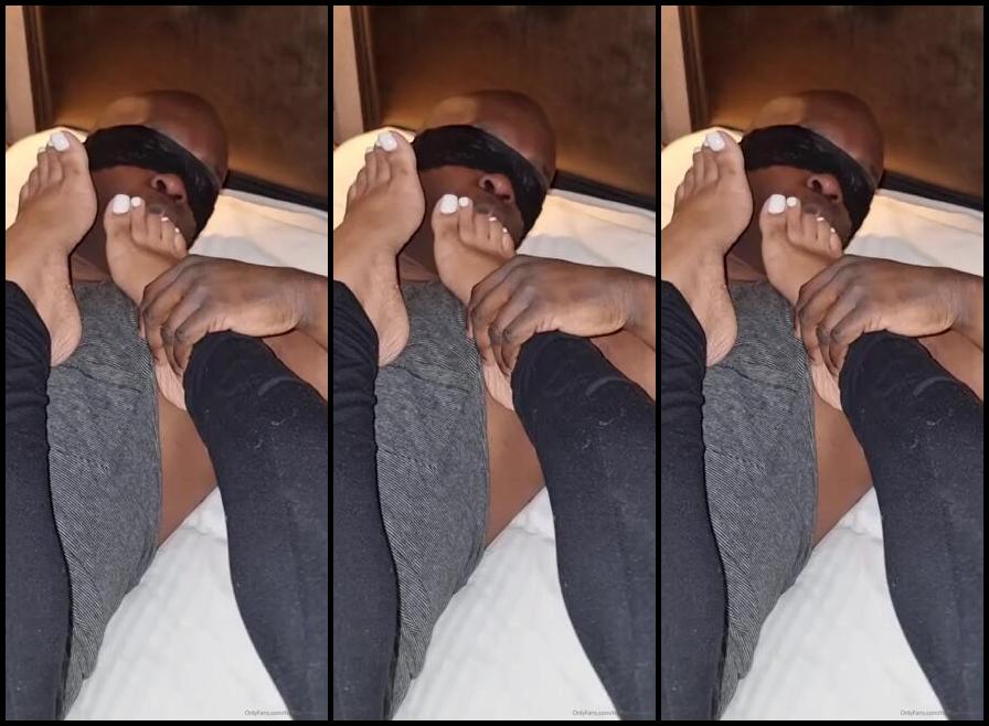 Toesbeforebros Onlyfans I Couldnt Help But Want To Be Under The Sexy Smooth Feet Of Carameltoess