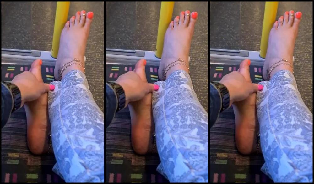 Feetbysherri Onlyfans Gave Myself A Foot Rub On The Train Where Are The Foot Boys At Smh