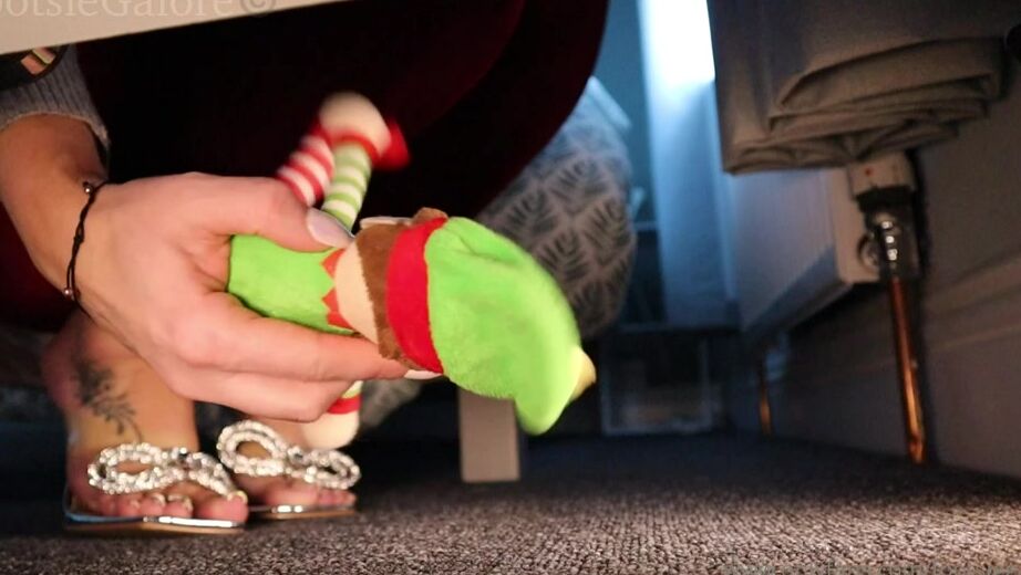 Footsiegalore Day Reveal I Caught That Naughty Fucking Elf I M So Angry He Needs Teaching To