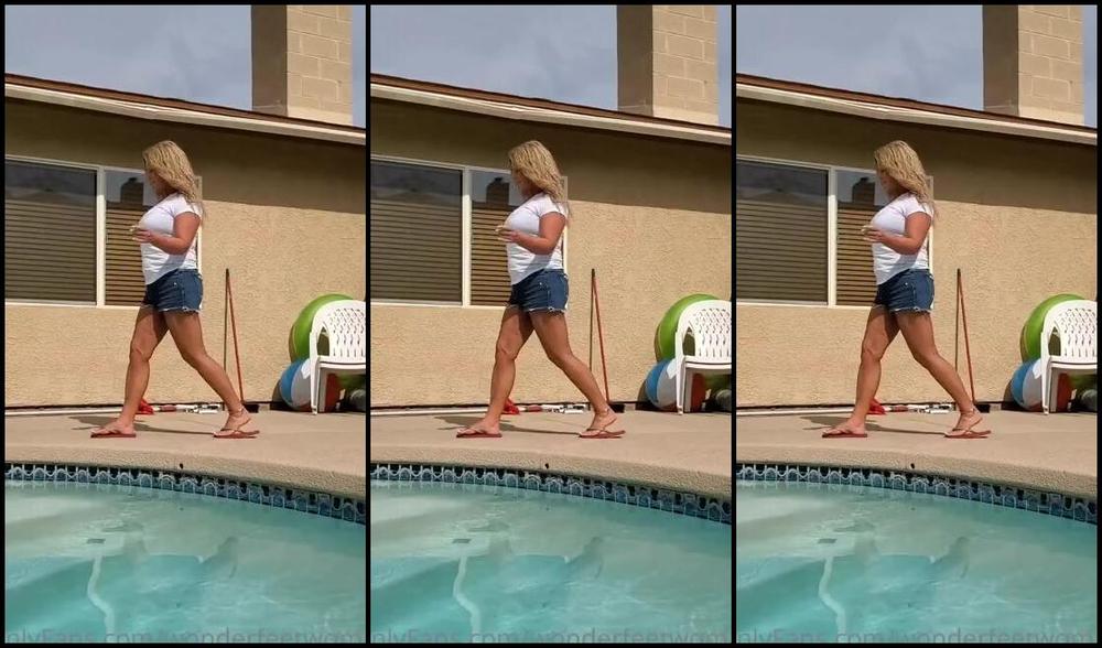 Wonderaeetwoman Nicknamed Wonderfeetwoman Onlyfans Onlyfans Or Onlyfeet