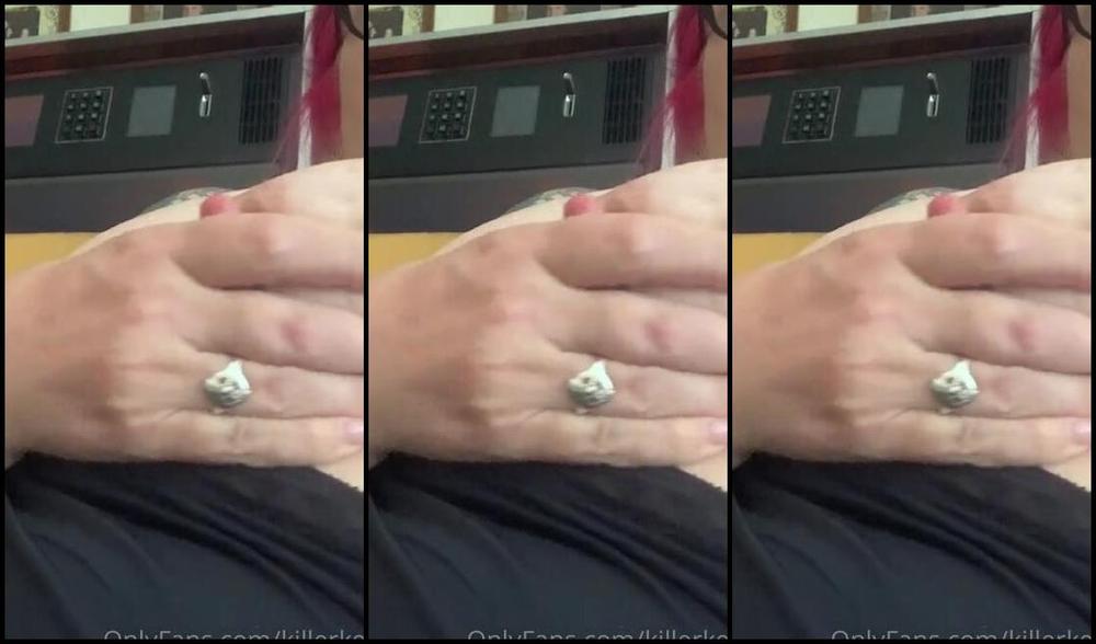 Killersexyfeets Nicknamed Killerkell Onlyfans I Caught My Finger In My Nipple Ring The Other Day I Almost Ripped It Out It S Been So Sensitive