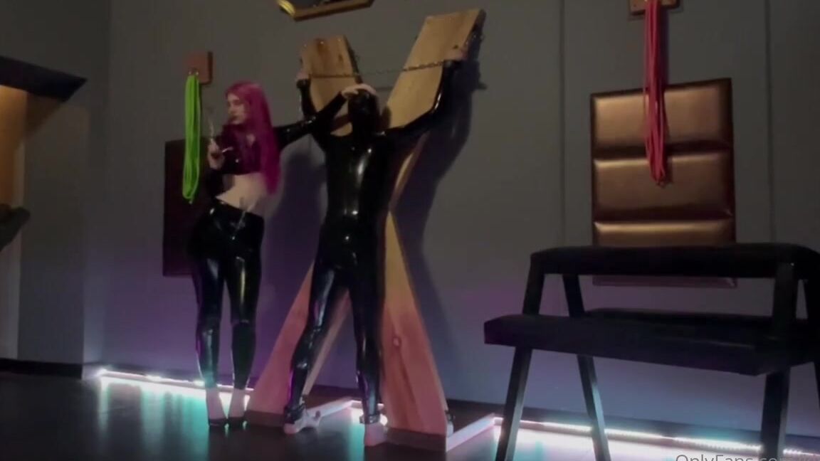 Kiro Queen Aka Kirojpg Femdom 02 28 2023 Onlyfans Video Kiro Queen Is Torturing Her Slave Shes Not Going To Stop Despite His Screams