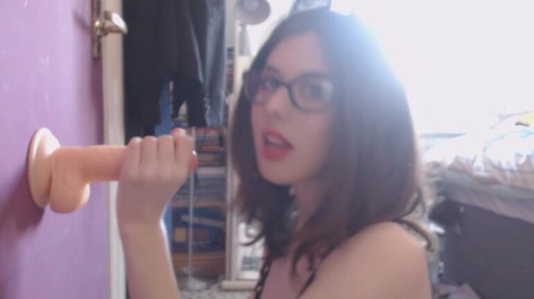 Misspalegirl Side View Then Pov Dildo Blowjob