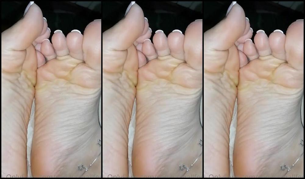 Mica Sandy Nicknamed Sandysmallfeet Onlyfans I Want Them On Your Face