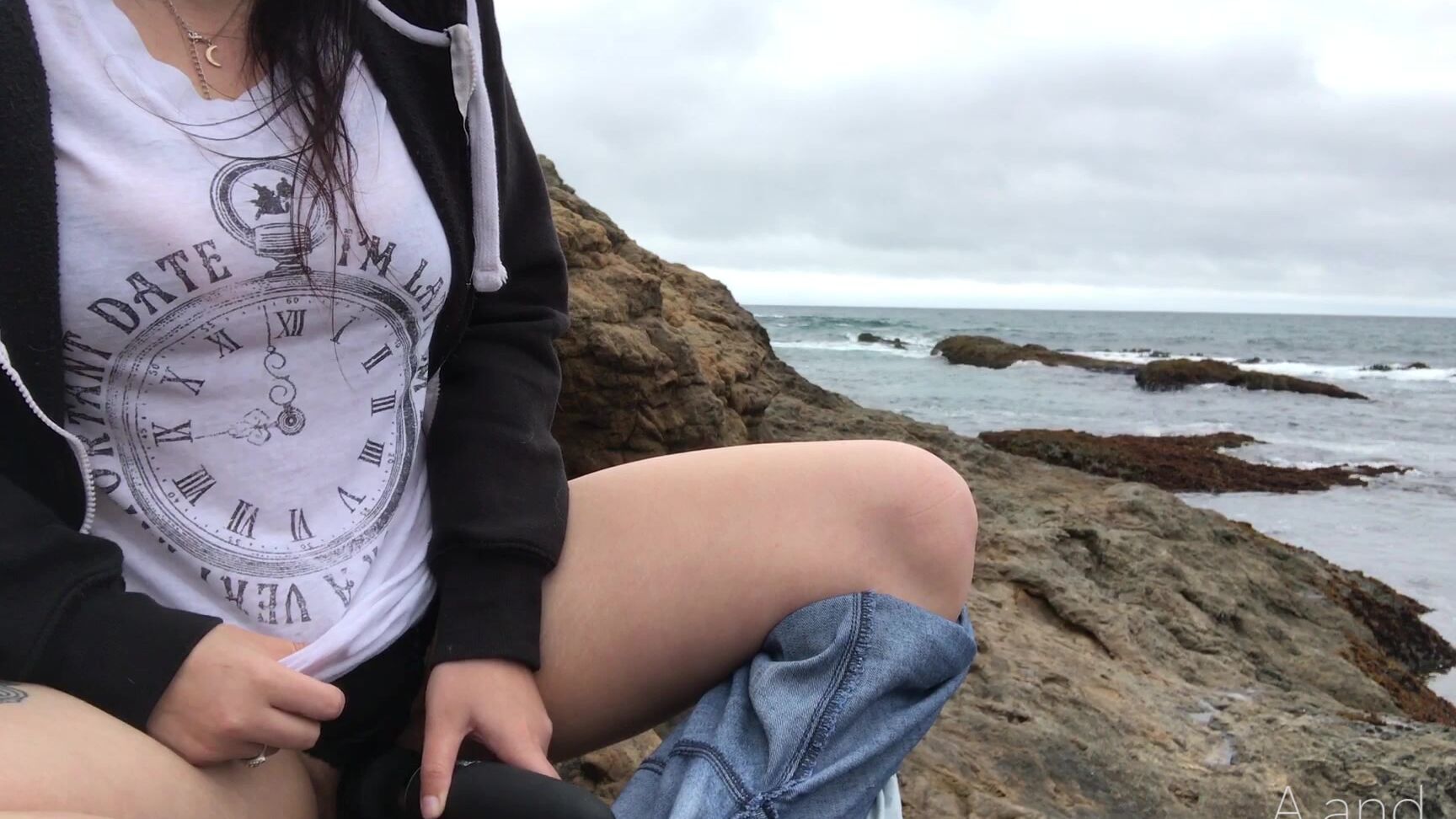 Solo Female, Solo masturbation, Public Outdoor, Vibrator, Masturbation beachfront solo masturbation ManyVids