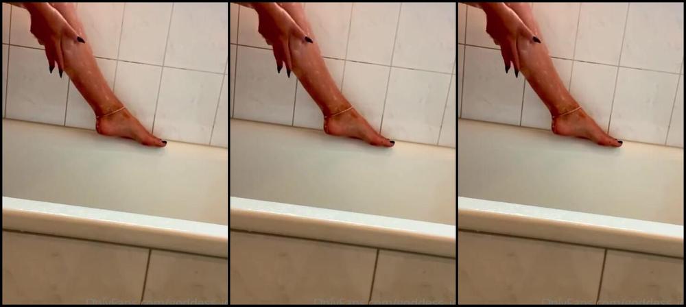 Goddessice Nicknamed Goddess Ice 06 13 2022 Onlyfans Video Mein Start In Einen Erfolgreichen Tag Erst Heiss Duschen Danach Eiskalt Loser Abcashen