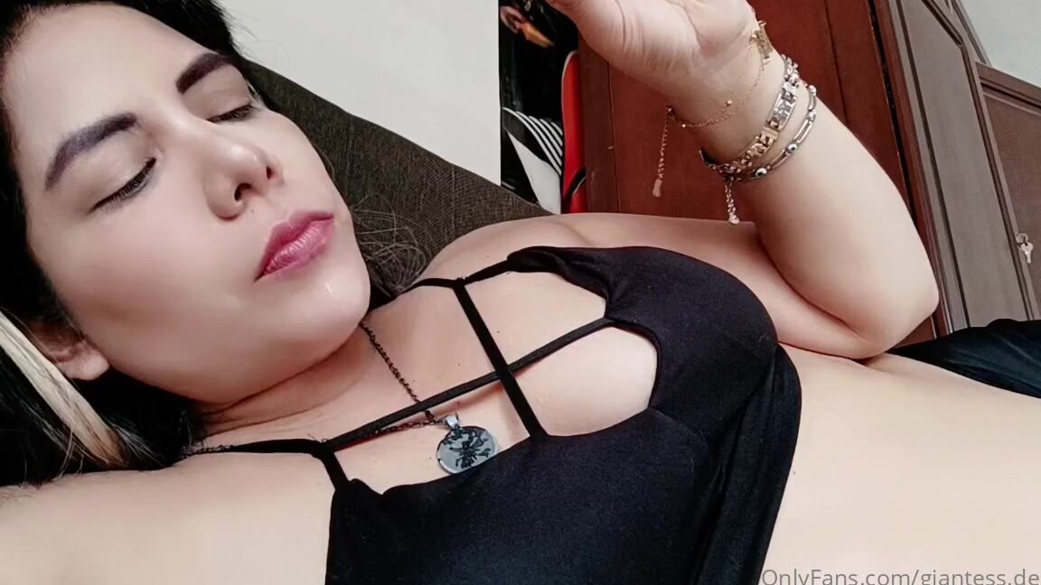 Giantess Debora Nicknamed Giantess Debora Onlyfans The Final Gummy Bear Is The More Tasty Full Video 6Min