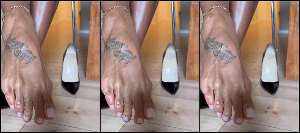 Malivisia Nicknamed Malivisia Onlyfans 08 29 2023 Enjoy The Moment