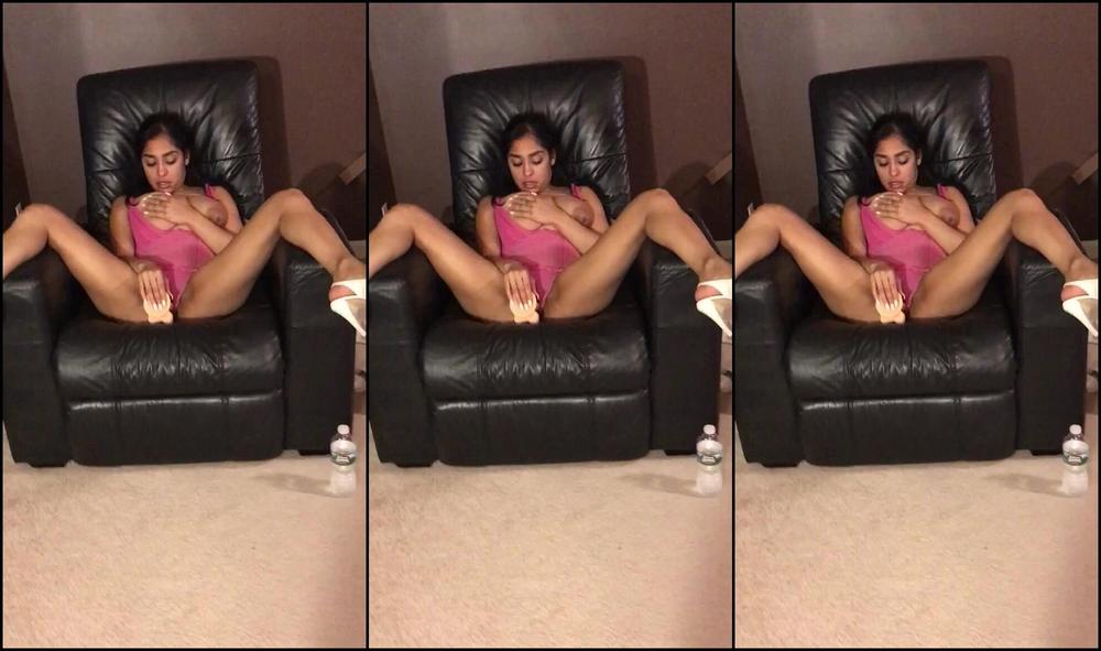 18 & 19 Yrs Old, Dildo Fucking, Dildo Sucking, Huge Dildo, Pregnant submissive whore sliding that white dick in my pussy ManyVids