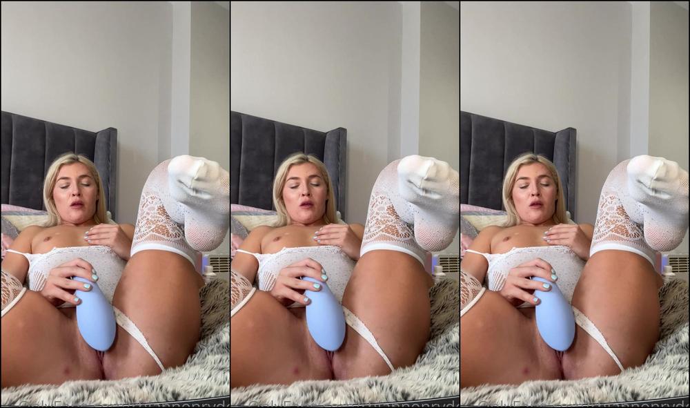 Rhiannonryder Bit Of Back Noise Because I Placed On My Laptop Not Thinking But Here S Me Making Lov