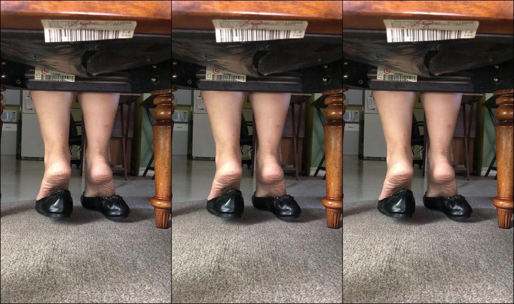 Deedeericanfeet Gm My Loves Hru Here S A Request Soles Tease In Flats Under Chair