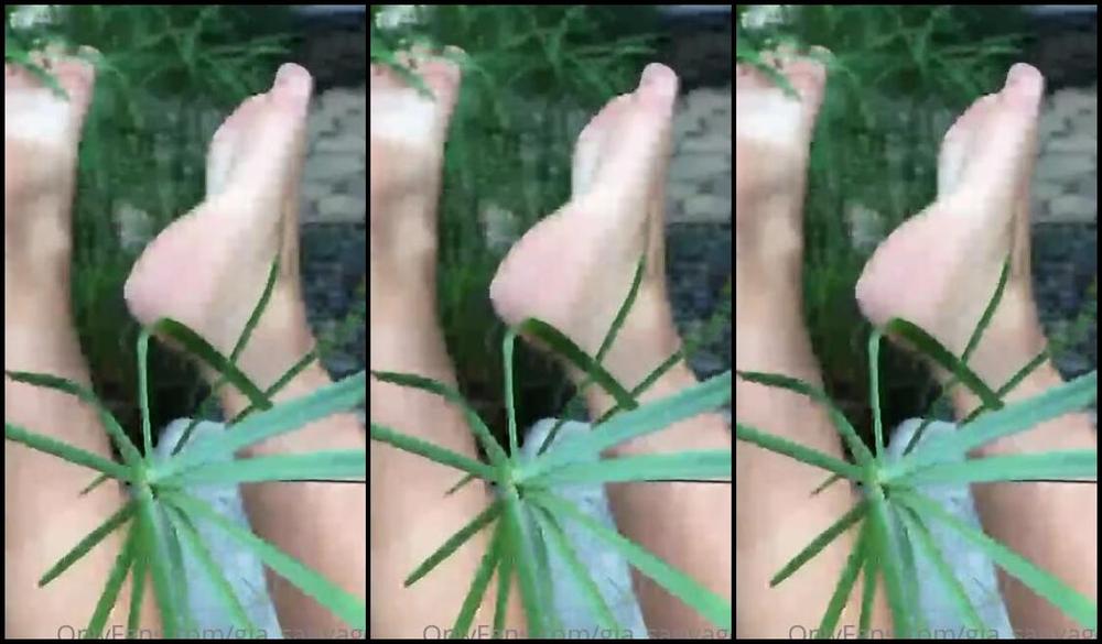 Gia Sauvage Nicknamed Gia Sauvage Onlyfans My Soles In The Pose Moving Back And Forward For You No Youre Not Dreaming Youre Subscribed