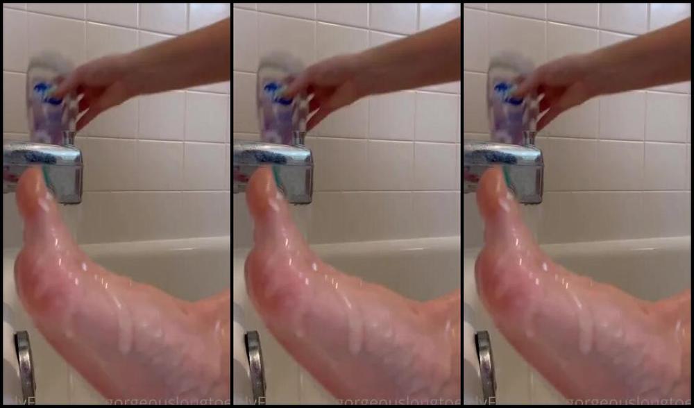 Gorgeous Long Toes Nicknamed Gorgeouslongtoes Onlyfans The Glts Got A Little Dirty Today Wash Them For