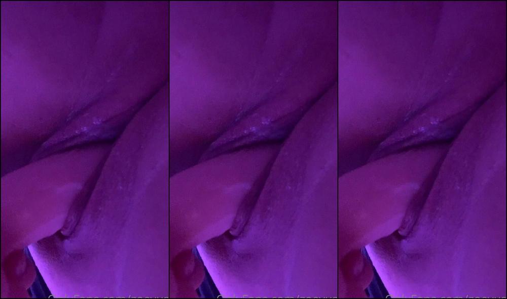 zoeyuso-17-07-2020-546619406-i-was-so-horny-tonight-watch-me-squirt-and-cream-at-the-same-time