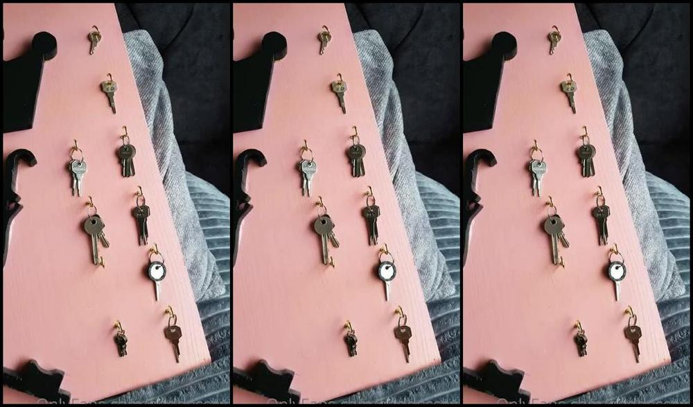 Miss Evie Lock Nicknamed Missevielock Onlyfans This Is How I Keep My Slaves Chastity Keys And Lookie There