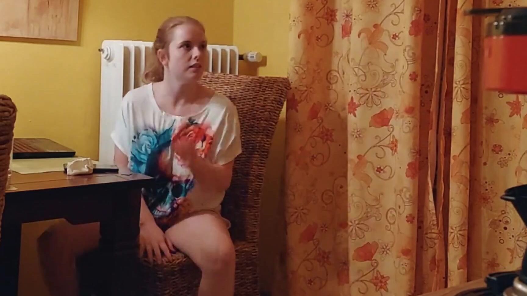 Mia Adler - Kamera lief doch noch - Gurkenfick mitgefilmt MyDirtyHobby