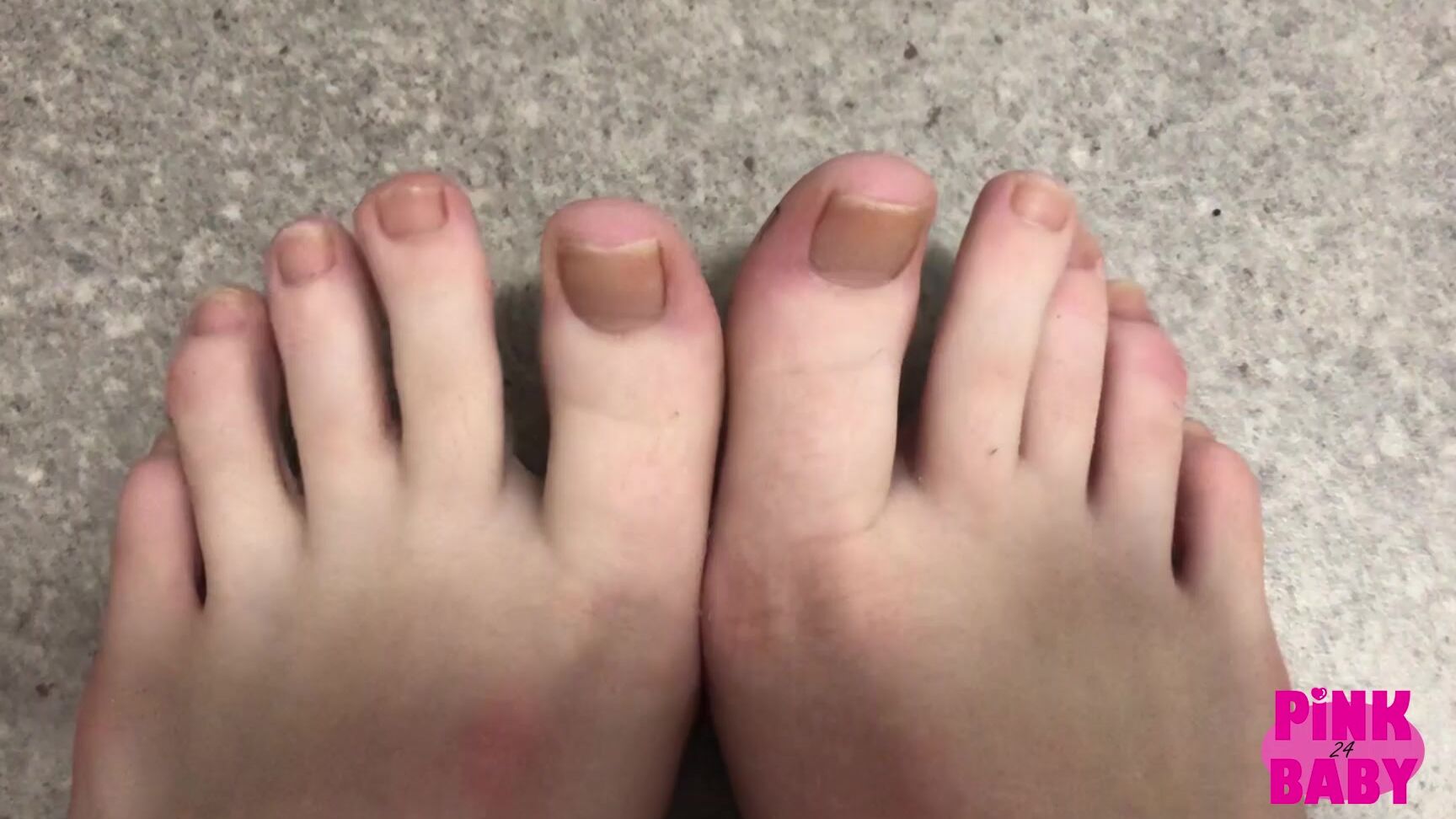 "pinkbaby24" feet, dirty feet, lotion/oil fetish, clean, skin cleansing dirty feet TLC manyvids