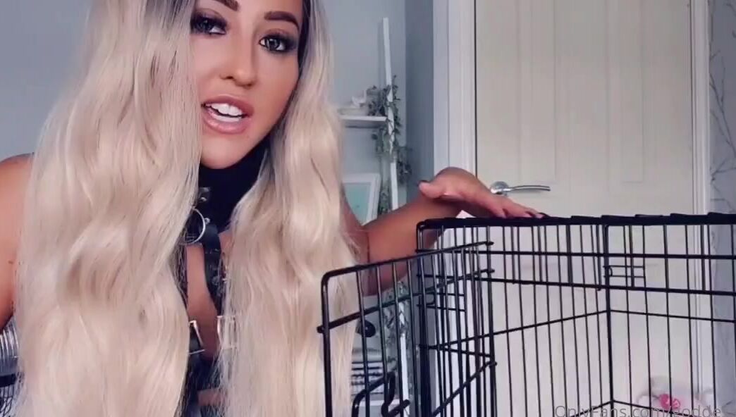 Miss Evie Lock Nicknamed Missevielock Onlyfans I Want A New Puppy A New Play Thing That Is Going To