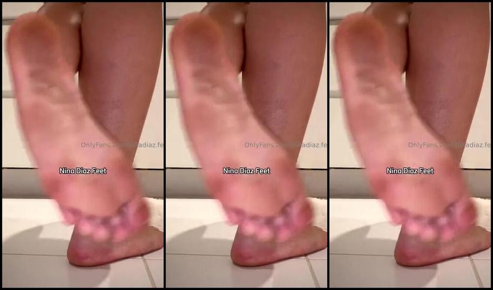 Nina S Feet Nicknamed Ninadiaz Feet Onlyfans Pov Bath With Your Queen Can You Imagine The Honor Of Seeing Your Queen Taking