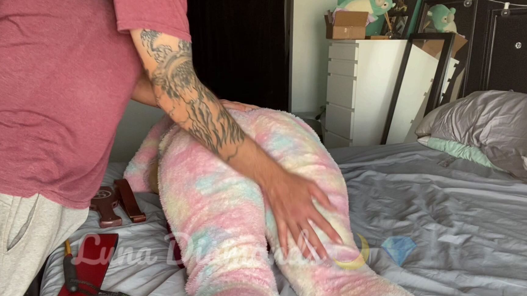 Luna Diamonds, Full HD, Lunacyfringexx LD Spanked In My Onesie Clips4Sale