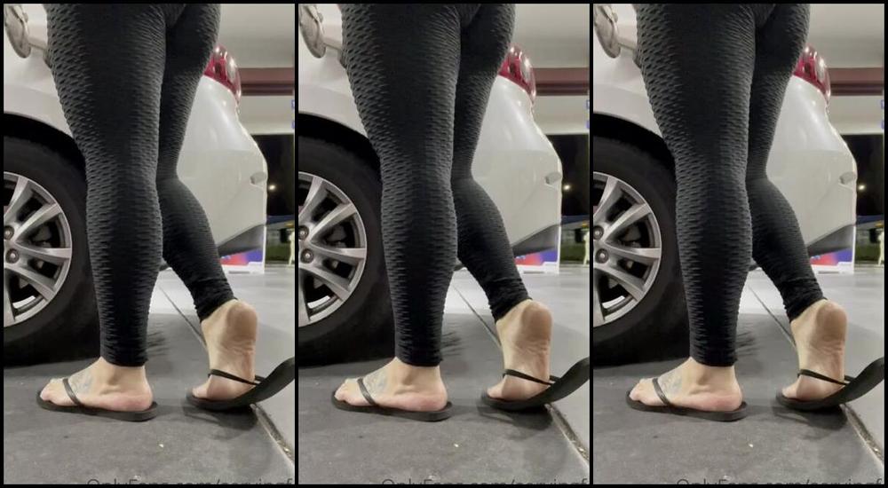 Servingbarefeet Aka Servingfet Onlyfans You Find Yourself At My Feet Yet Again Ignored Can T Resist That Scent Enjoy The Dirty Stinky