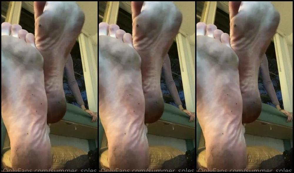 Summer Solesis Nicknamed Summer Solesis Onlyfans Shoe Removal And Some Spit 2