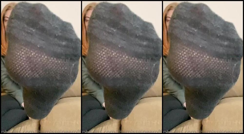 Themissginger Nicknamed The Missginger Onlyfans Relaxing With The Tv On Do As I Say I Know You Want E