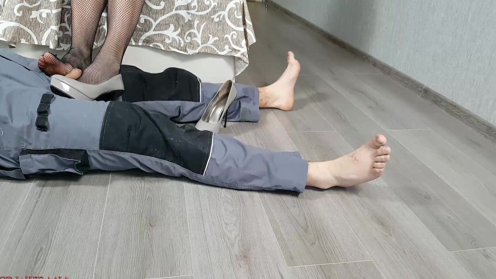 Strict Wife Mia Strict Wife Mia Footjob In Fishnet