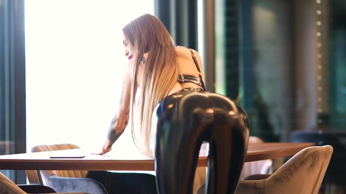 Amylefox 07 13 2024 Onlyfans Video Do You Like Those Shiny Leather Leggings