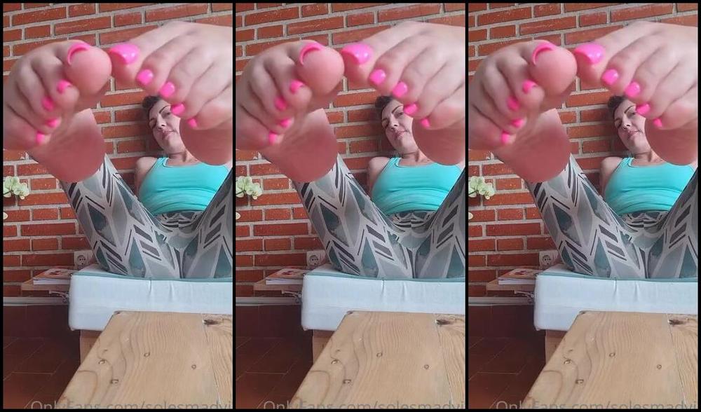 Solesmad Fetish Queen Aka Solesmadvip Onlyfans Birds Singing And My Pinky Soles Pov