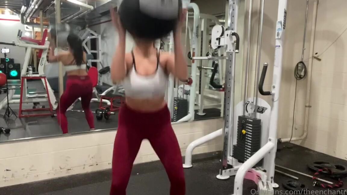 Theenchantressb Nicknamed Theenchantressb Onlyfans My 20 Min Workout Vid