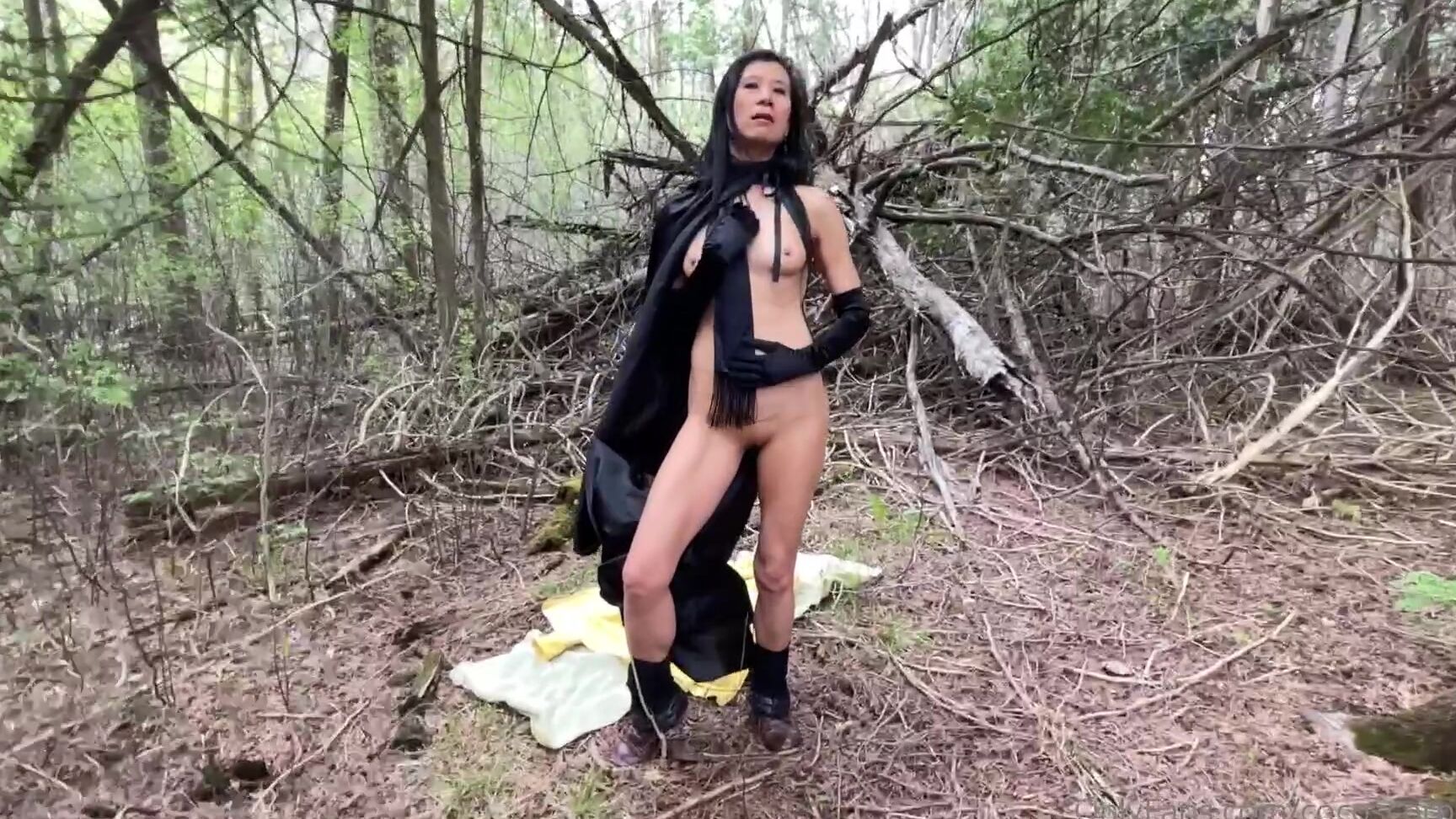 Cocoscorpiovip As She Walks Into The Woods The Fresh Air